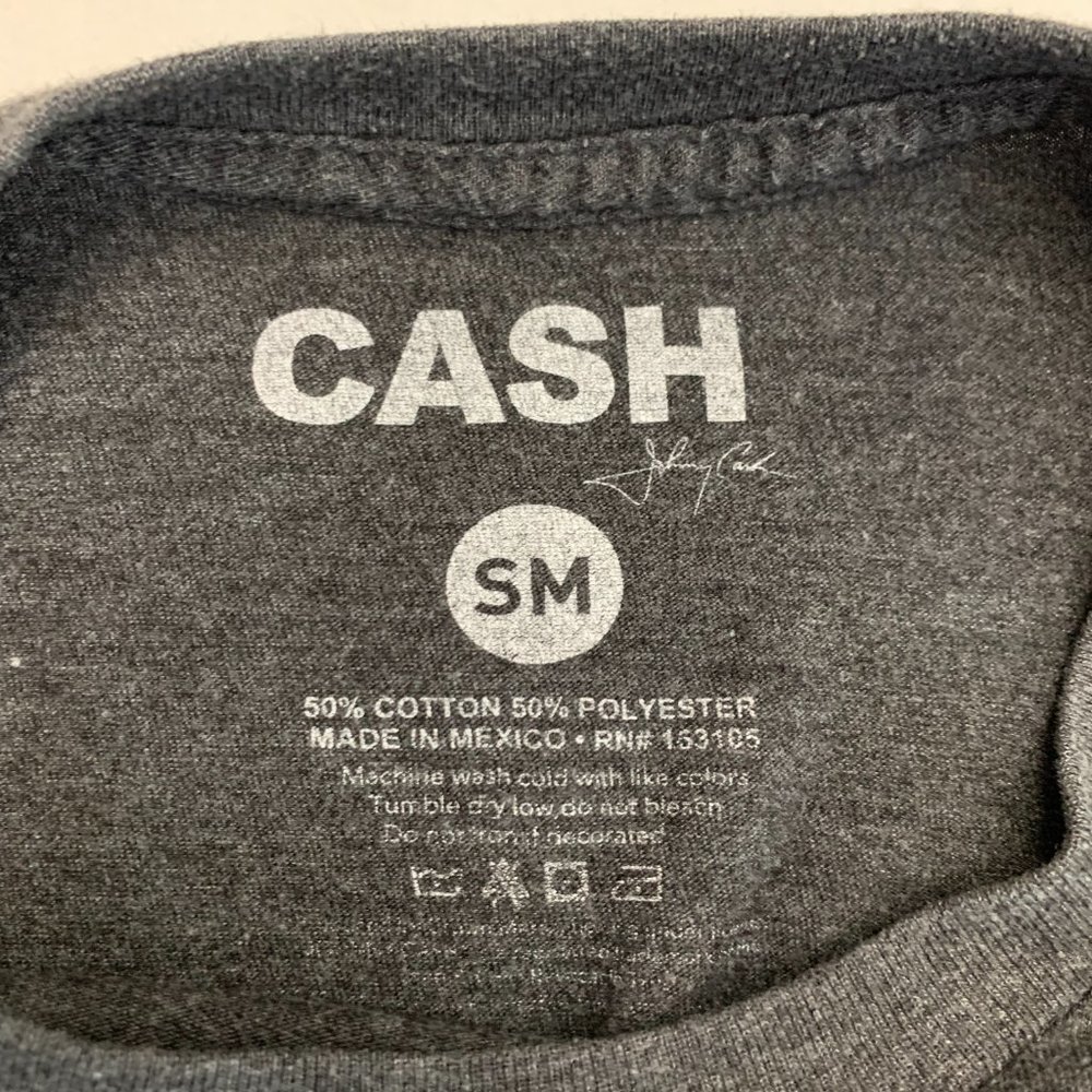 Music Man in Black T-shirt Johnny Cash Charcoal Grey Unisex Size Small Medium - Picture 2 of 2